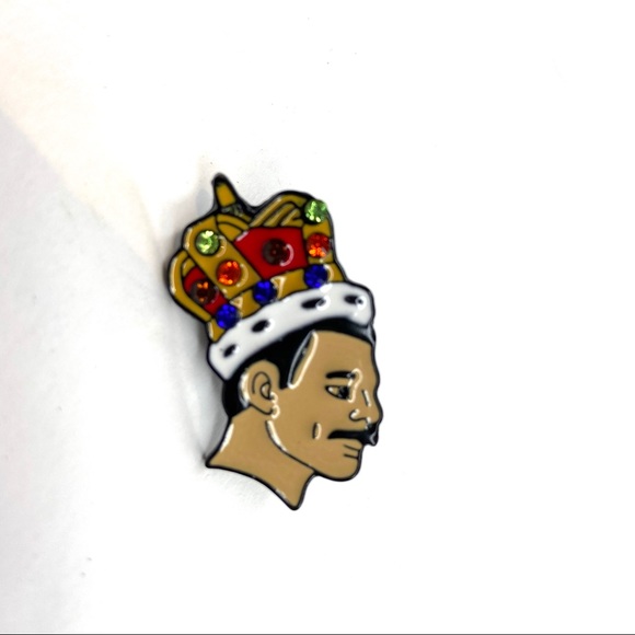 Rock legend enamel pin - Picture 2 of 3